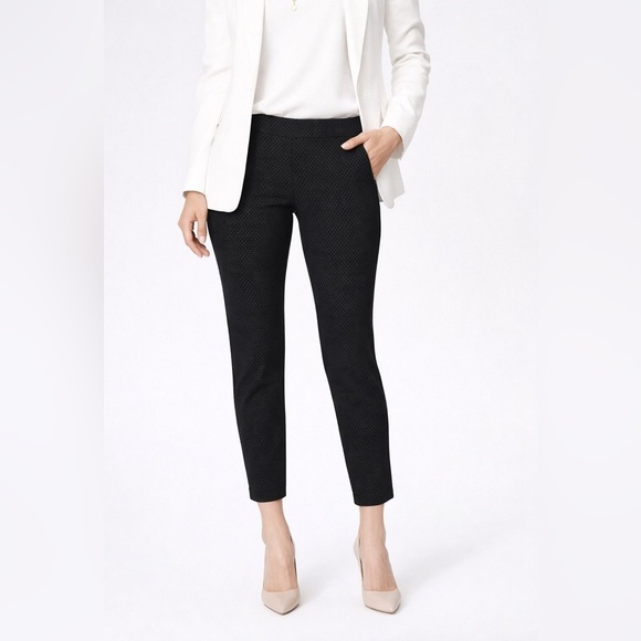 crosby. Pants - Crosby Size 6 Black Patterned Ankle Pants Slim Fit Stretch Career Workwear